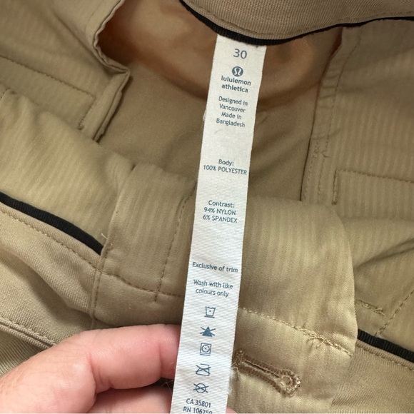 Lululemon Commission Short Slim *Chino 9" - Picture 7 of 8